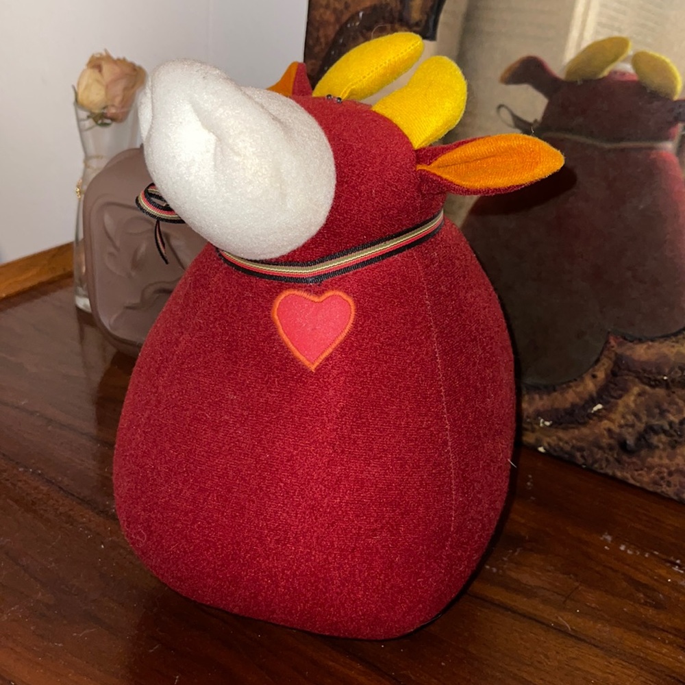 1983 Anne Klocko Designs Plush - Cute Burgundy Cow 
Mountain View, CA